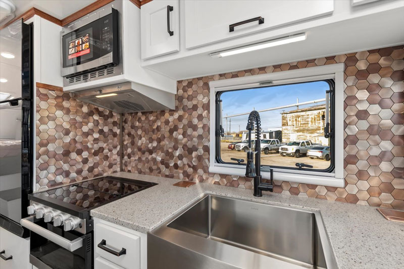 Rugged Mountain Granite Platinum Backsplash And Counter