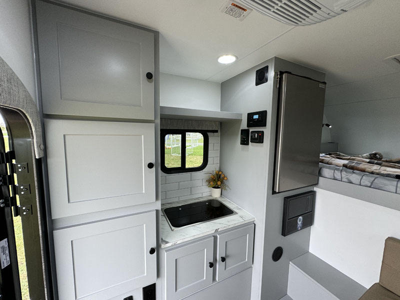 Soaring Eagle Aquila Kitchen