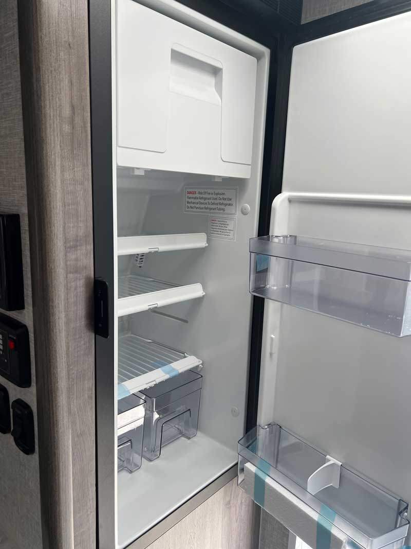 Squire 610 Refrigerator