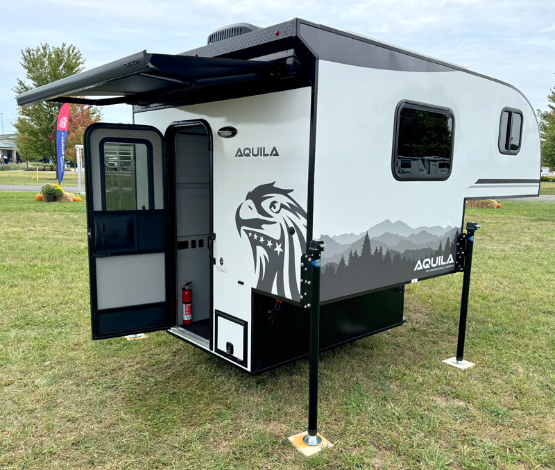 Soaring Eagle Aquila Passenger Side