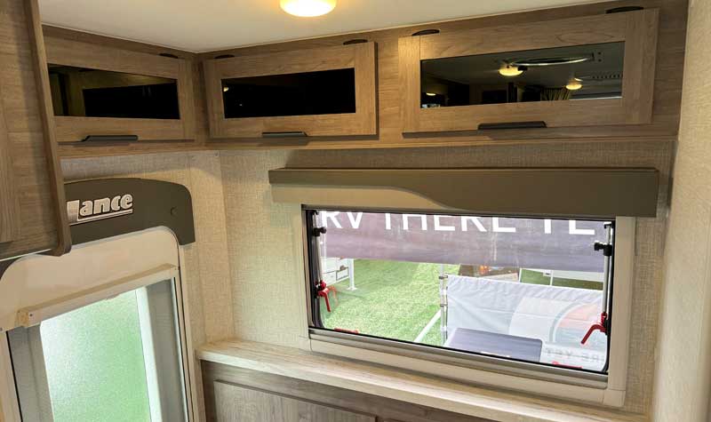 Glass Cabinet Faces Lance 1191