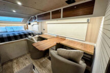 KRUZR 10 Dinette and Bed