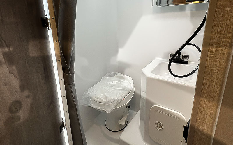 Fixed RV Flush Toilet In Lance 960
