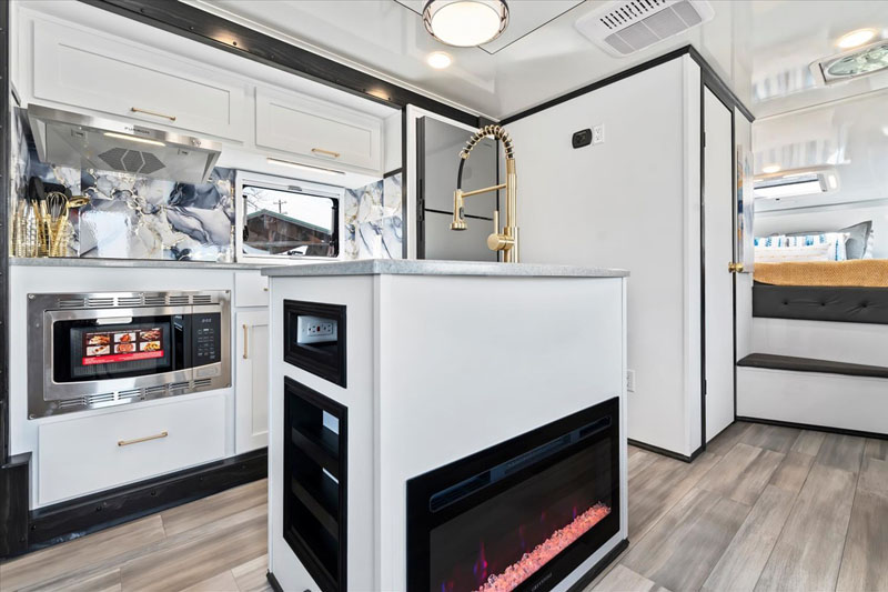 Rugged Mountain Denali 3S Island