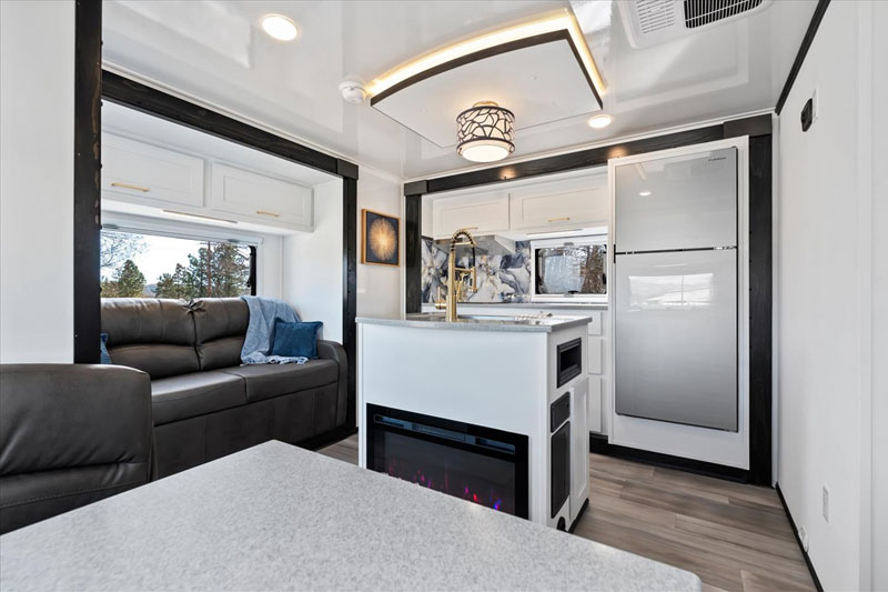 Rugged Mountain Denali 3SC Interior