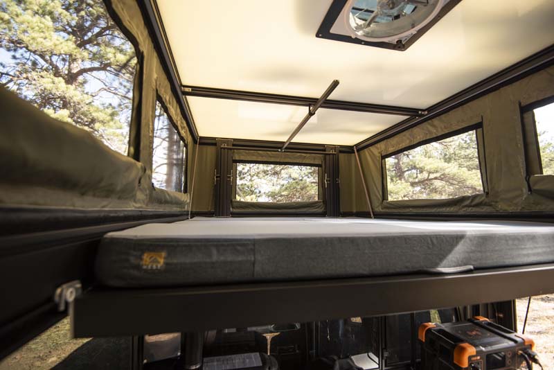 Tune M1L Raptor Interior