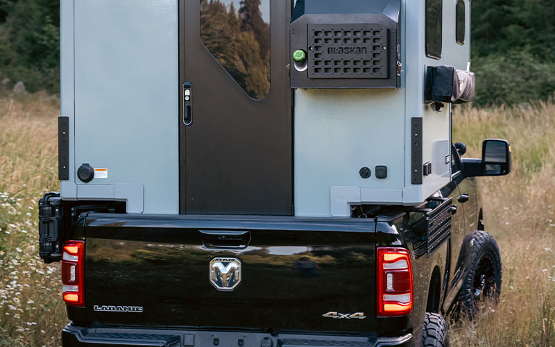 Alaskan HS 640 Tailgate Closed