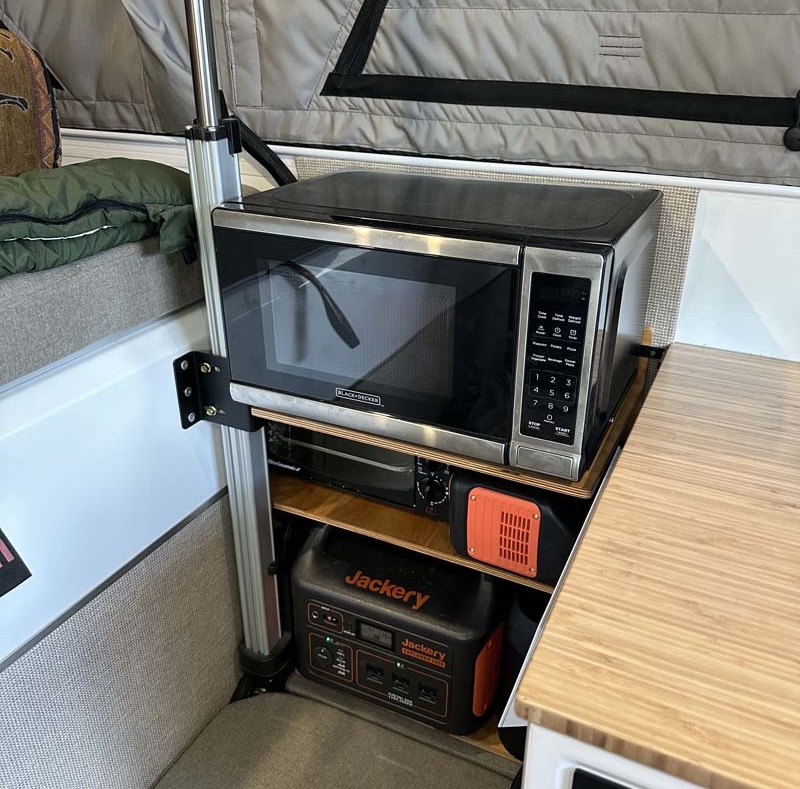 Microwave Stand Supertramp Flagship LT