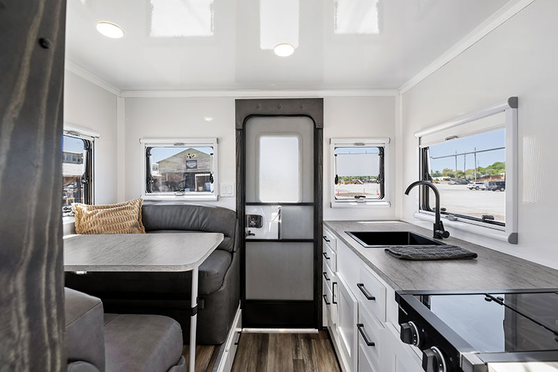 Rugged Mountain Granite 8 Overcab To Door