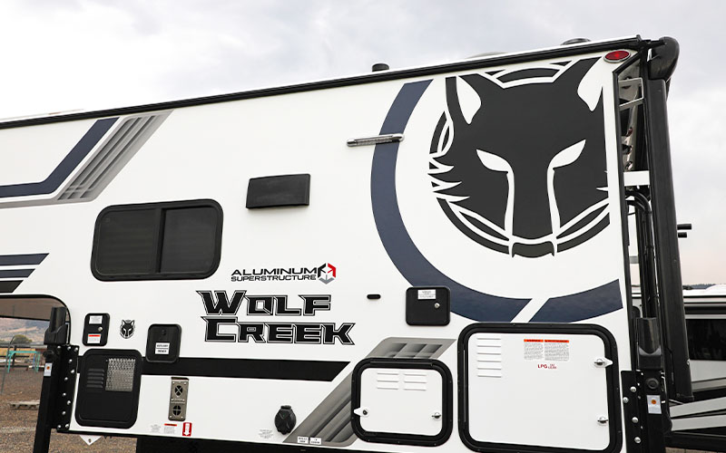 2027 Wolf Creek Graphics
