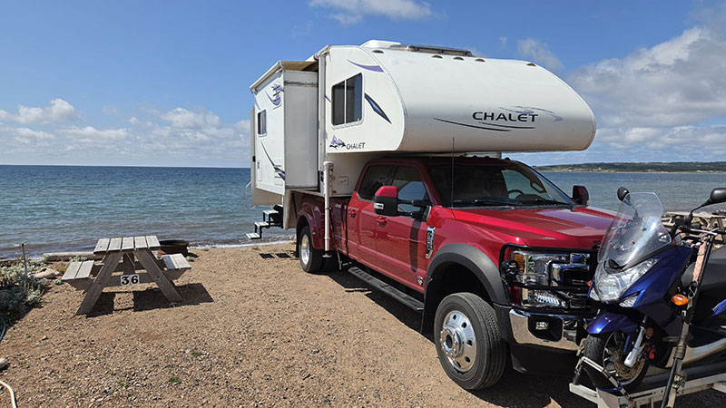 Ford F550 With LiquidSpring Suspension