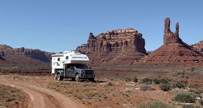 Valley Of The Gods in a Northern Lite 10-2EX
