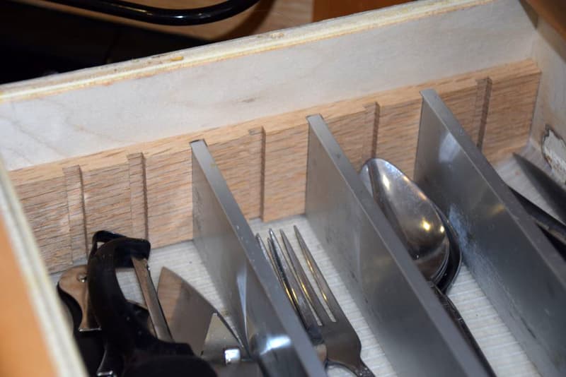 Adjustable Camper Silverware Tray