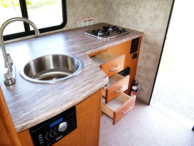 Adventurer 80S kitchen with circle sink