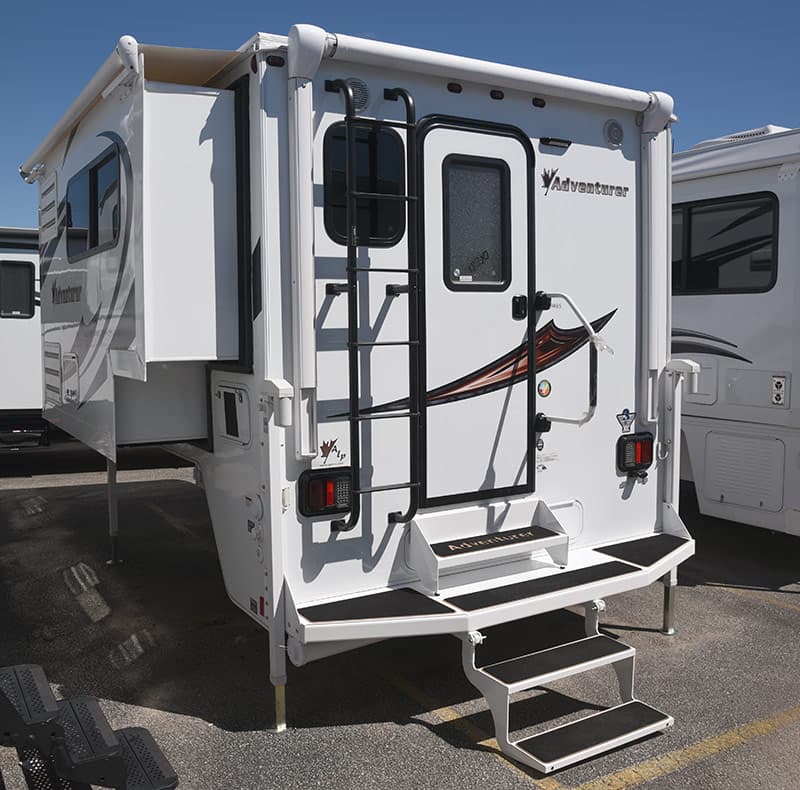 Adventurer 89RBS, single-slide, 9-foot wet bath truck camper