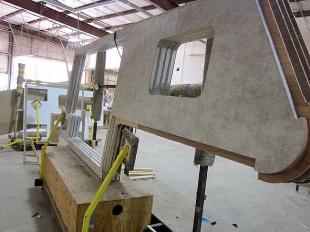 side walls Adventurer 89RBS