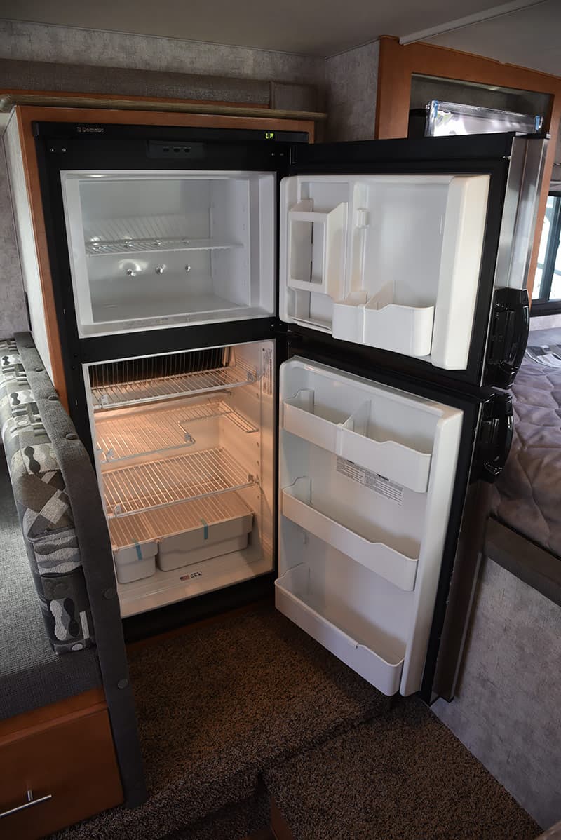 Adventurer 89RBS Refrigerator