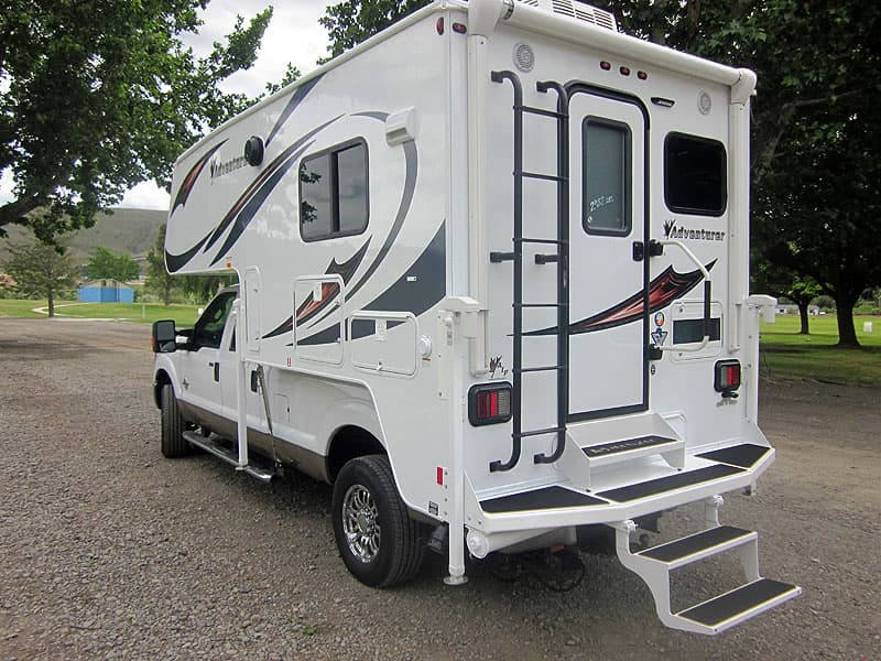 2017 Adventurer 86FB with comfort step bumper