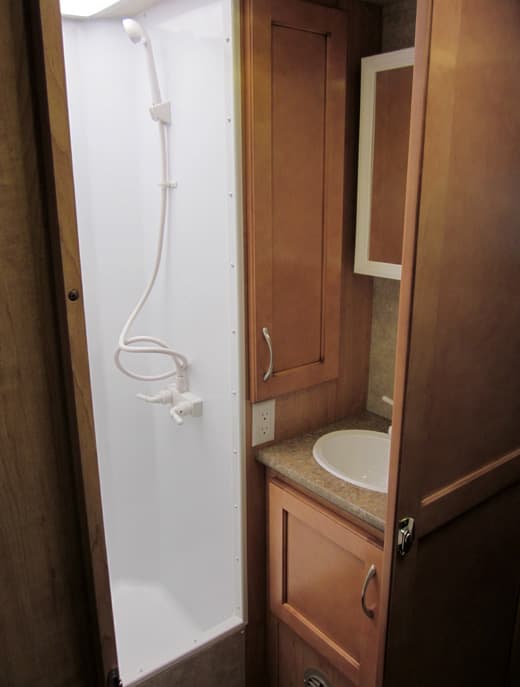 adventurer-910db-bath-cabinets