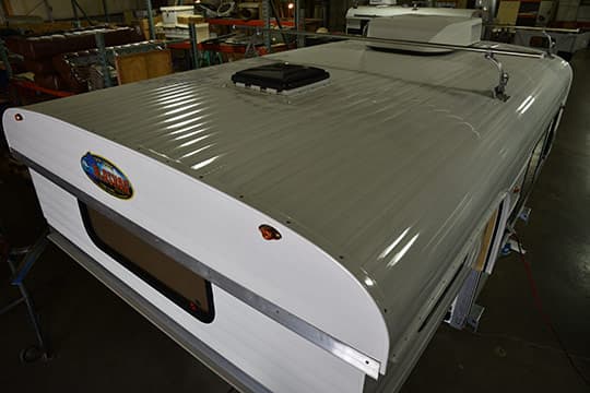 Alaskan-Camper-Review-EXT-Wide-Roof