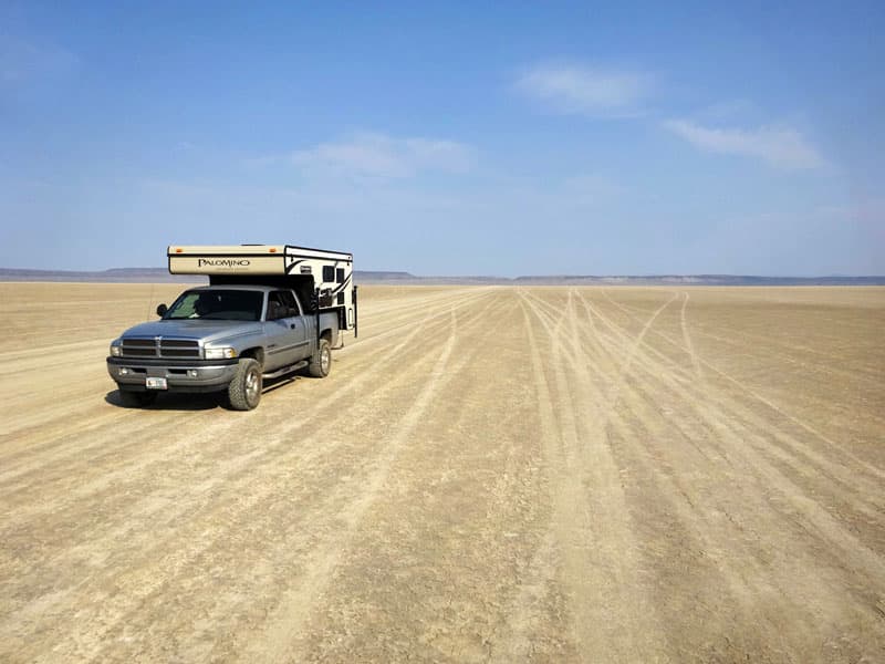 Crossing the Alvord desert in Oregon