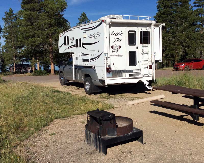 Arctic Fox 990 With Fox Landing Campsite