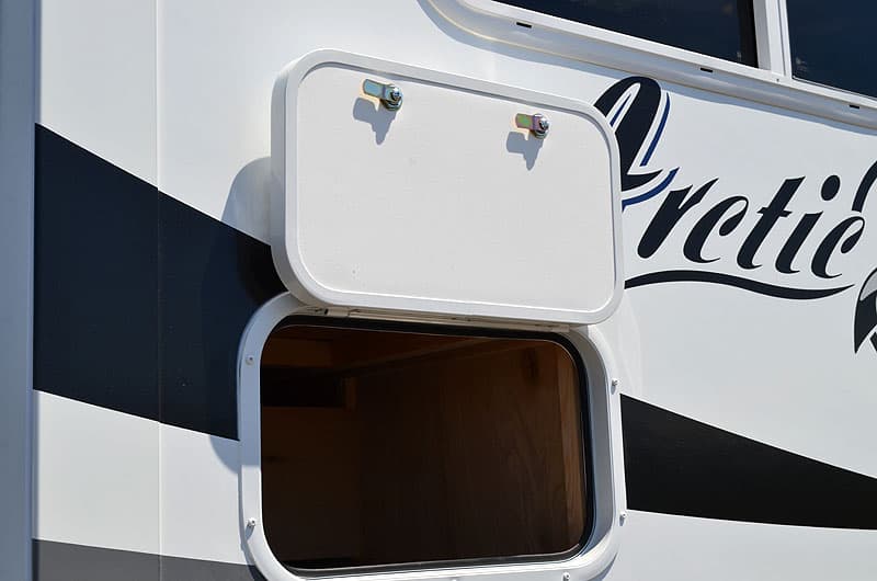 Arctic Fox campers with magnetic door catches