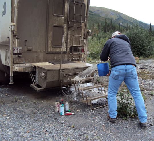 Alaska-Dalton-Highway-mud