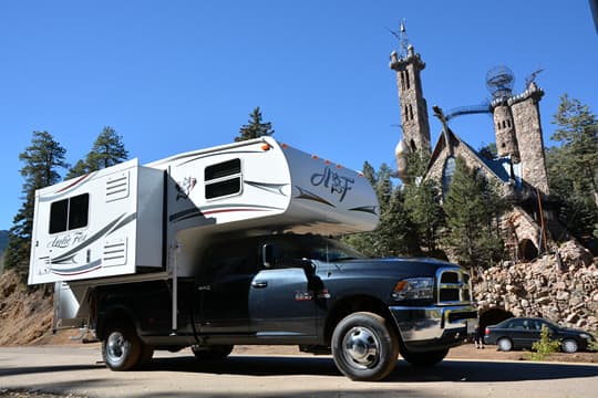 Arctic-Fox-990-Bishop-Castle-Camper