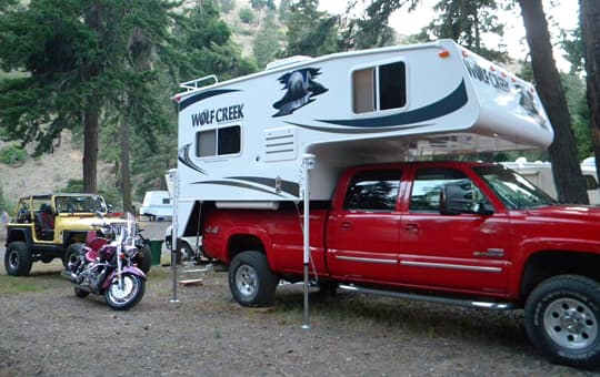 Wolf-Creek-camping-motorcycle-2