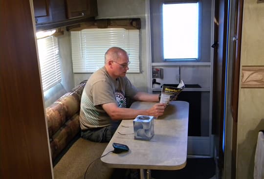 Wolf-Creek-ron-in-camper