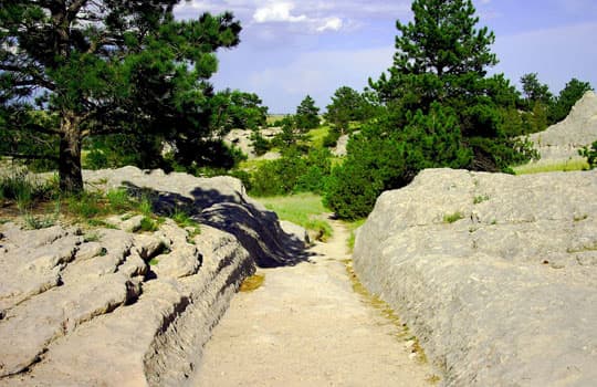 boondock-Oregon-Trail-Guernsey-Wagon-Ruts