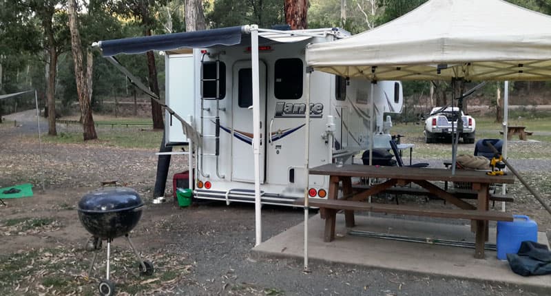 Lance demountable camper