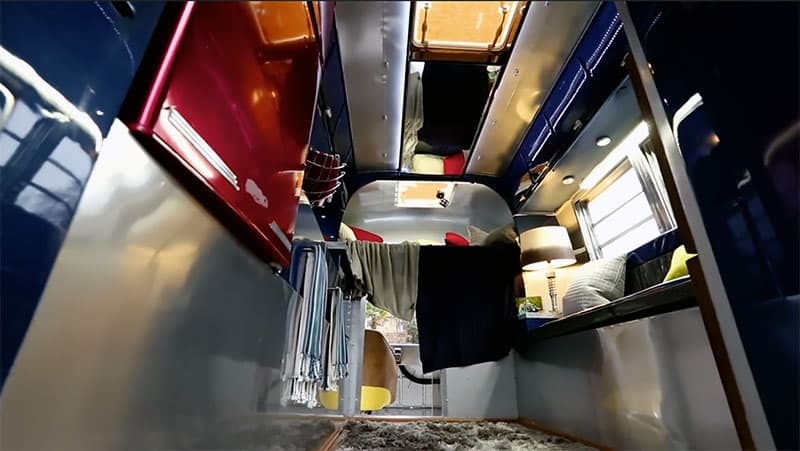 Avion Boat Camper inside