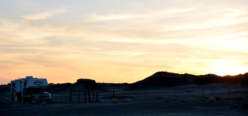 Bisti trailhead boondocking spot