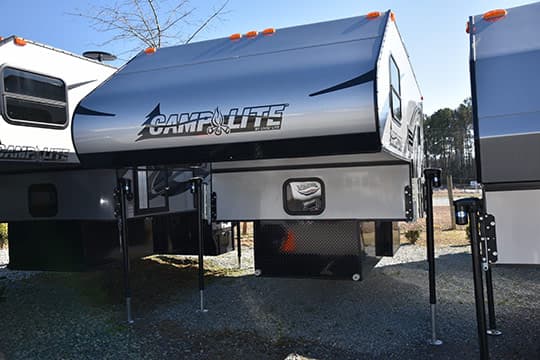 CampLite 8-6 Review Camper Front