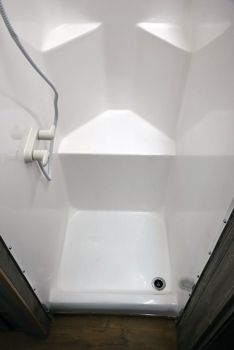 Capri Retreat Shower Seat