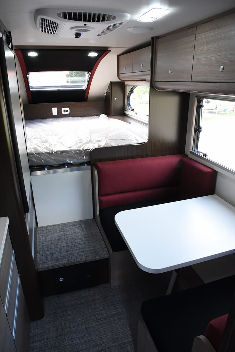 Cirrus 820 interior camper