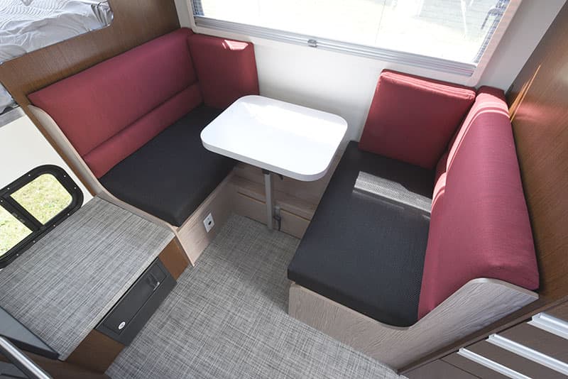 Cirrus 920 Review Dinette