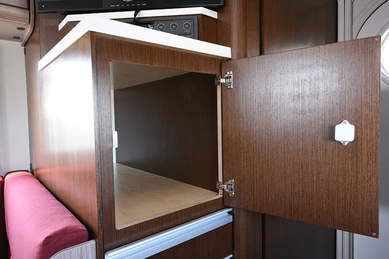 Cirrus 920 Hallway Cabinet Open