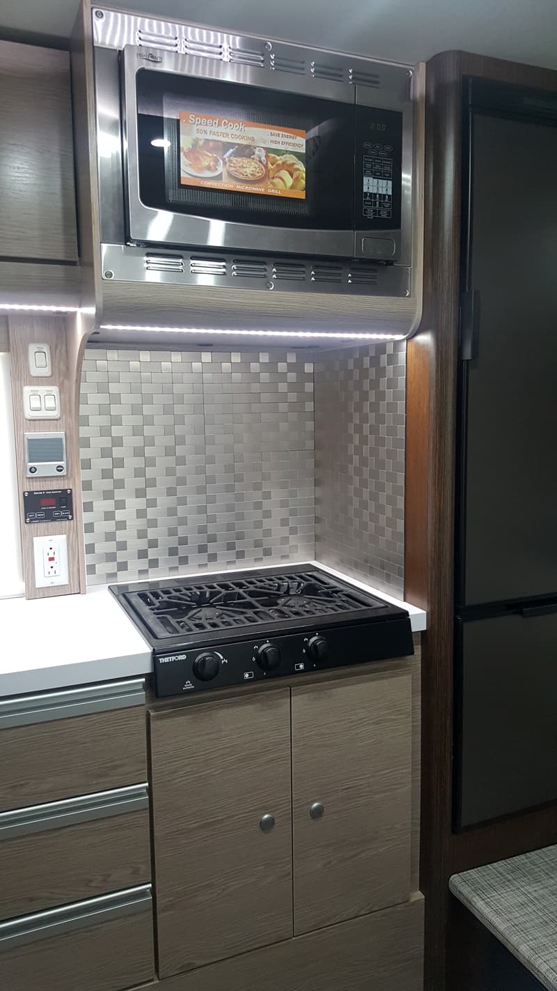 Cirrus 920 stove microwave backsplash