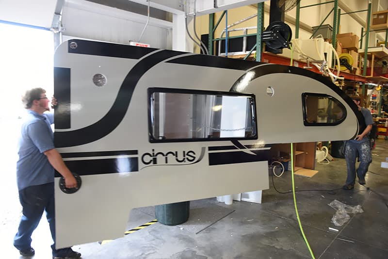 Side wall installation of 2017 Cirrus 820