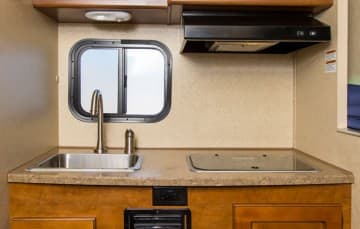 Truck-Camper-T17-Kitchen