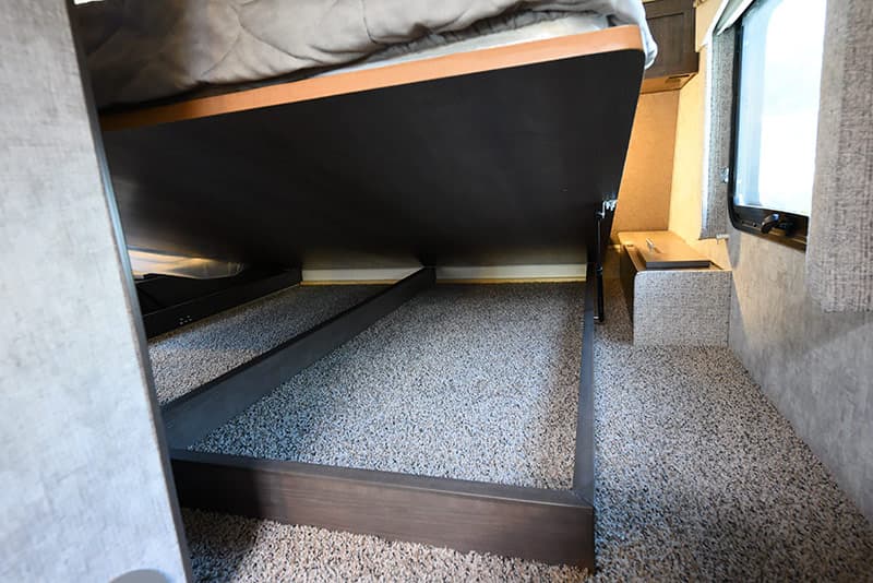 Eagle Cap 1200 underbed storage