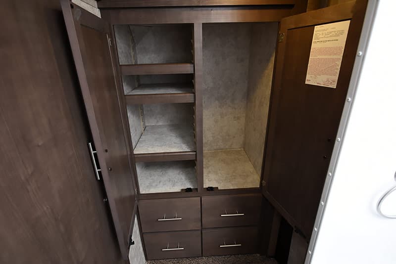 Eagle Cap 1200 dry bath closet