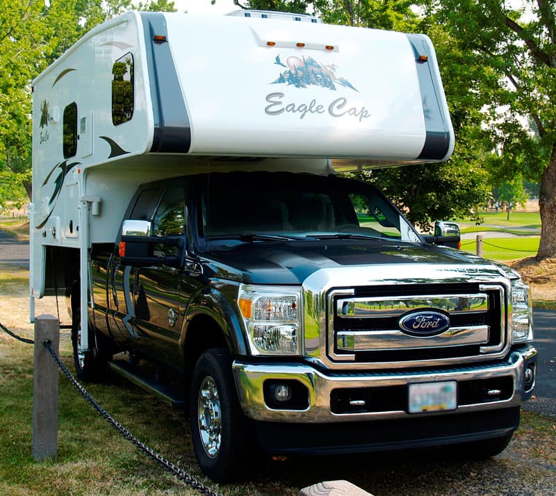 Eagle Cap 811 on one ton truck