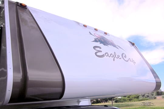 2015-Eagle-Cap-Exterior-front-nose-close