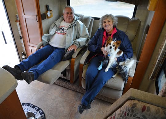 Camper with recliners online