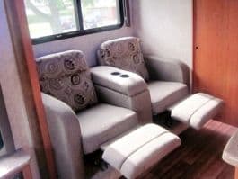 Eagle-Cap-1200-camper-theater-seating-5