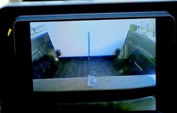 Esky-rear-camera-load-camper-4